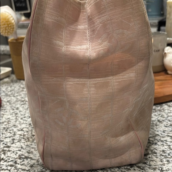 Chanel Pink Tote Bag - Picture 3 of 16